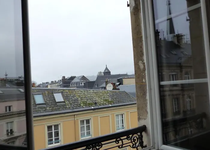 Hyper Centre Cathedrale De Homestay szállás *